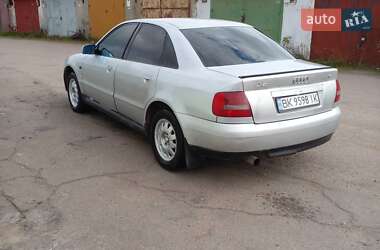 Седан Audi A4 1999 в 