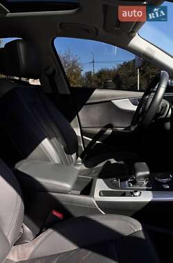 Седан Audi A4 2015 в  фото 17 Седан Audi A4 2015 в