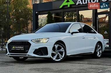 Седан Audi A4 2020 в 