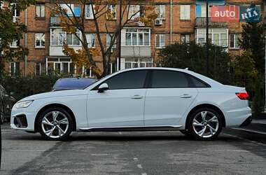 Седан Audi A4 2020 в 