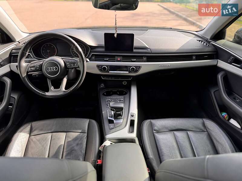 Седан Audi A4 2016 в Стрые