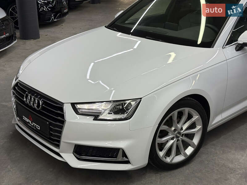 Седан Audi A4 2018 в Одессе