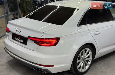 Седан Audi A4 2018 в 