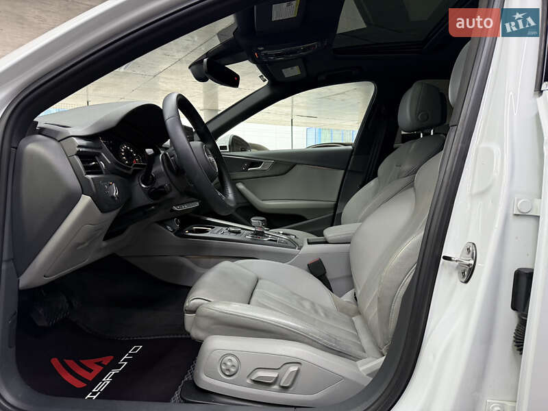 Седан Audi A4 2018 в Одессе