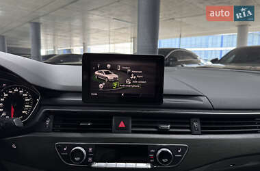 Седан Audi A4 2018 в 