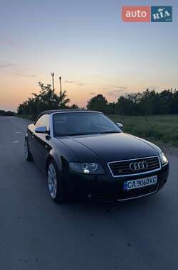 Кабриолет Audi A4 2004 в 