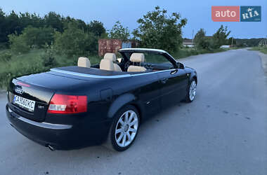 Кабриолет Audi A4 2004 в 