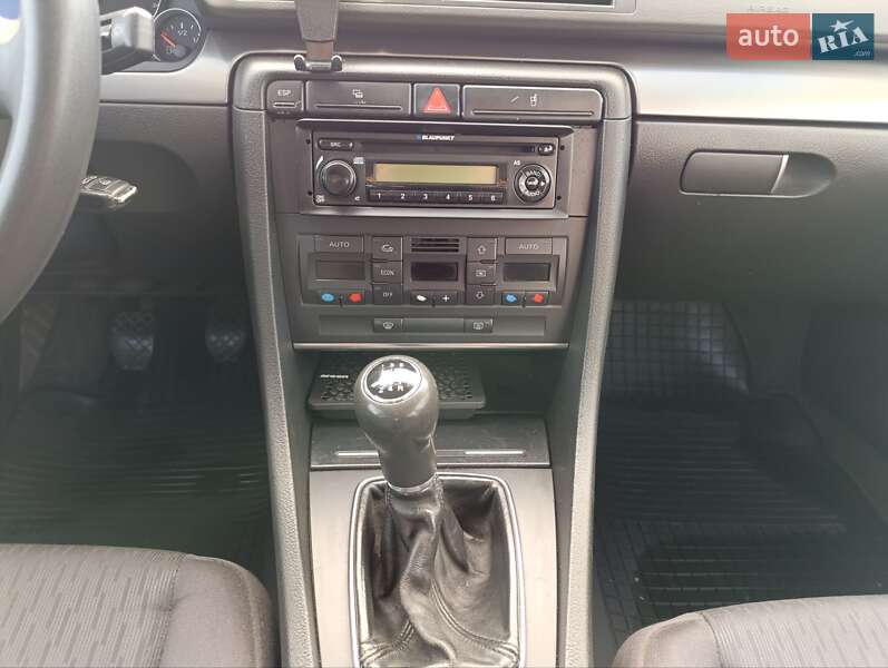 Седан Audi A4 2004 в Львове
