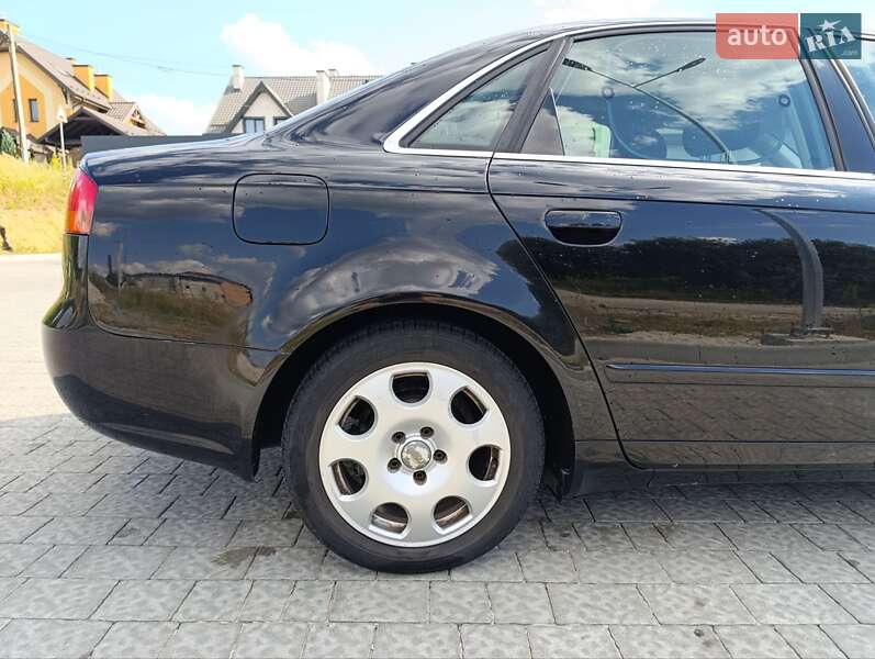 Седан Audi A4 2004 в Львове