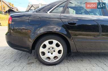 Седан Audi A4 2004 в  фото 14 Седан Audi A4 2004 в