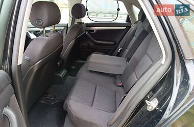 Седан Audi A4 2004 в  фото 19 Седан Audi A4 2004 в