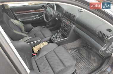 Седан Audi A4 1996 в 