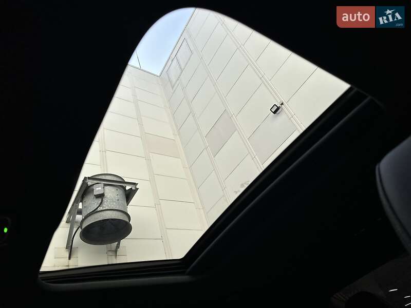 Седан Audi A4 2022 в Киеве