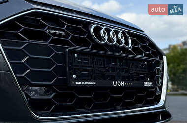 Седан Audi A4 2021 в 