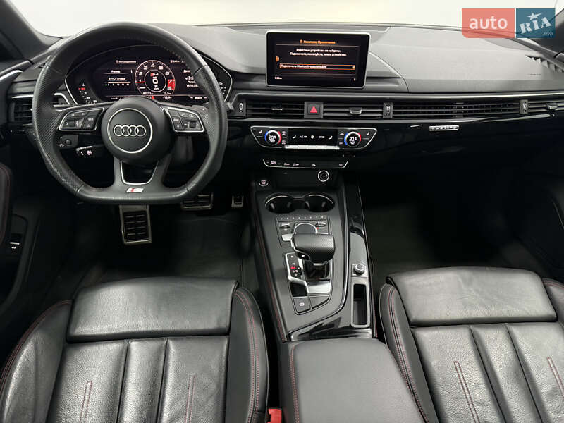 Седан Audi A4 2019 в Одессе