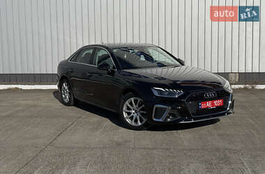 Седан Audi A4 2021 в Черновцах