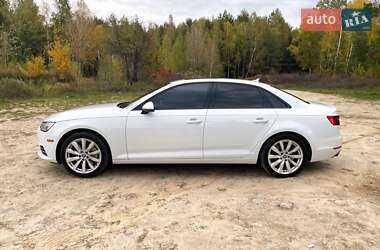Седан Audi A4 2017 в 