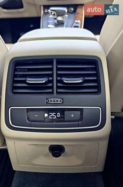 Седан Audi A4 2016 в 