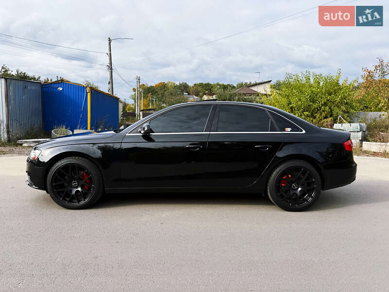 Седан Audi A4 2013 в Киеве