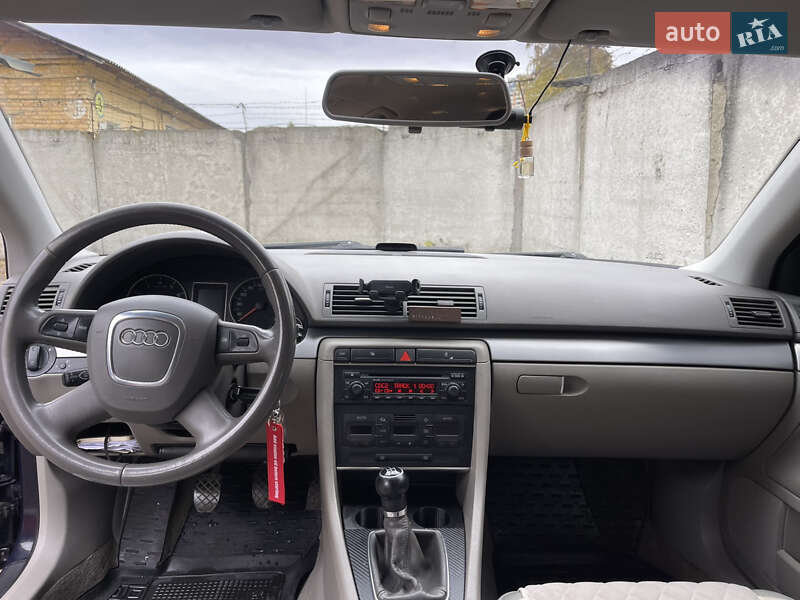 Седан Audi A4 2005 в Киеве