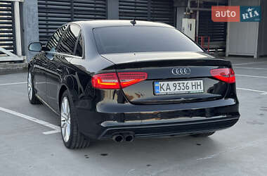 Седан Audi A4 2015 в 
