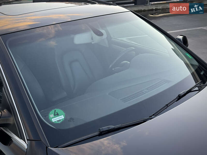 Седан Audi A4 2015 в Киеве фото 64 Седан Audi A4 2015 в Киеве