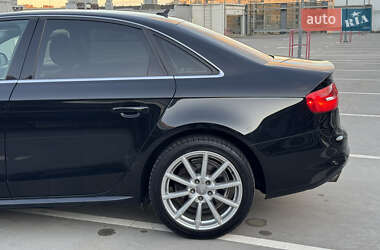 Седан Audi A4 2015 в 