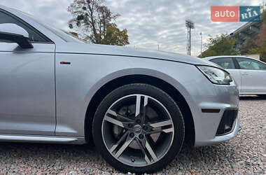 Седан Audi A4 2015 в 