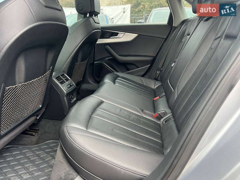 Седан Audi A4 2015 в Полтаві