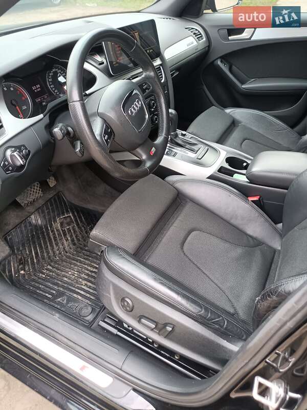 Седан Audi A4 2010 в Львові