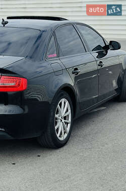 Седан Audi A4 2013 в 