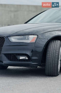 Седан Audi A4 2013 в 