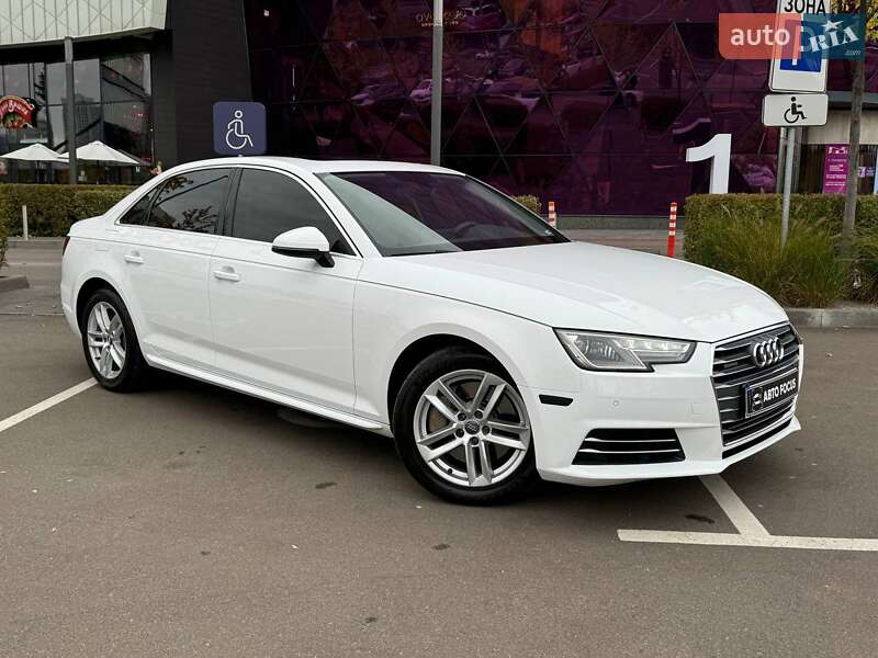 Audi A4 2015