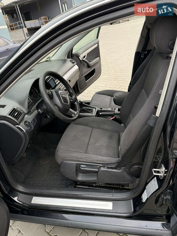 Універсал Audi A4 2006 в Ізяславі
