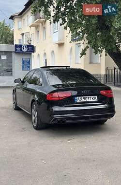 Седан Audi A4 2014 в 