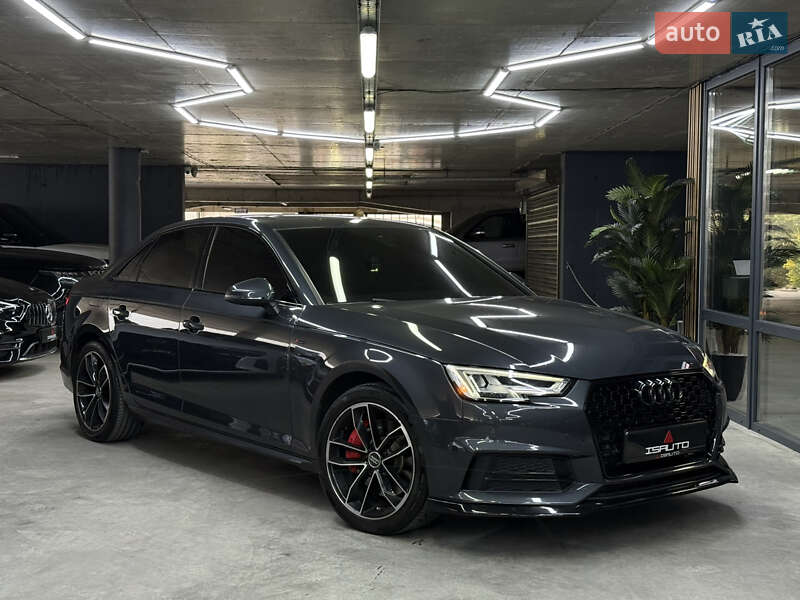 Седан Audi A4 2015 в Одесі