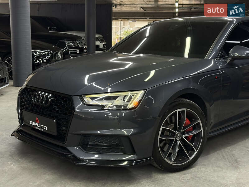 Седан Audi A4 2015 в Одесі