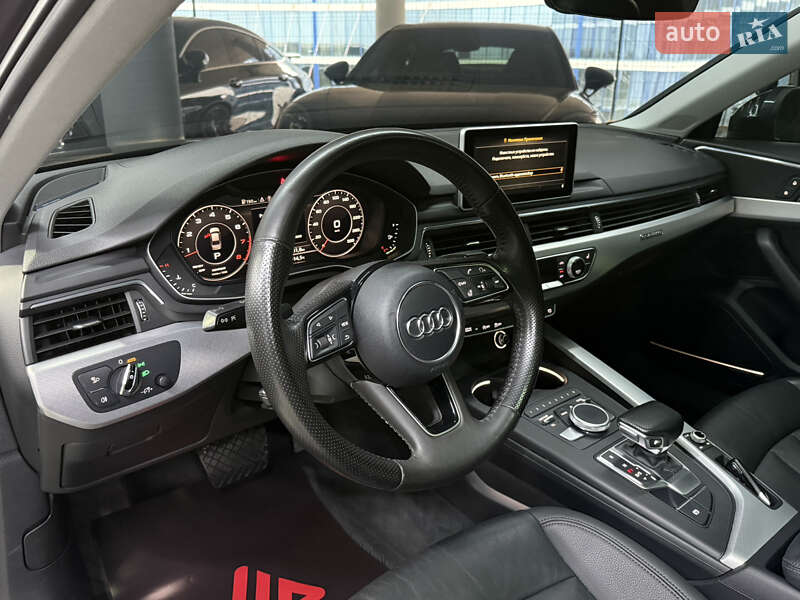 Седан Audi A4 2015 в Одесі