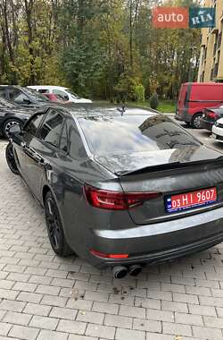 Седан Audi A4 2019 в 