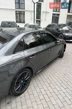Седан Audi A4 2019 в 