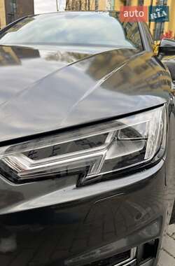 Седан Audi A4 2019 в 