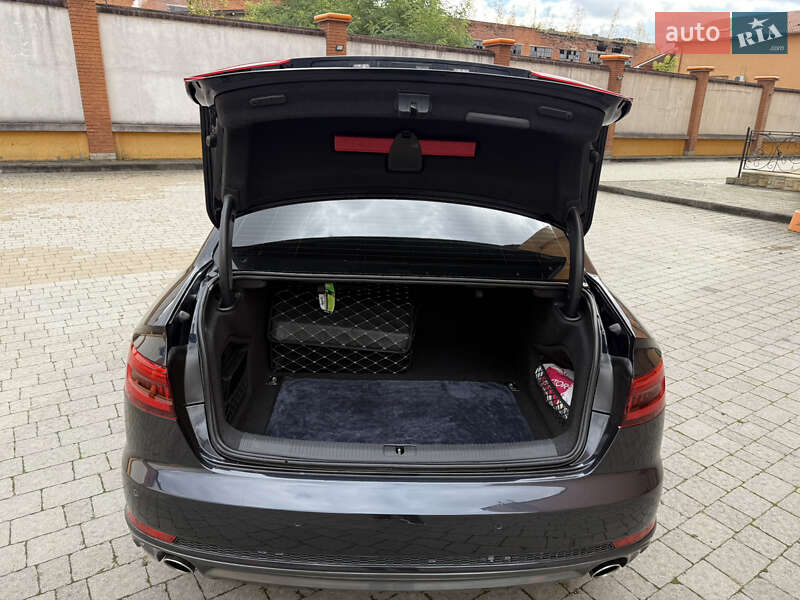 Седан Audi A4 2016 в Коломиї