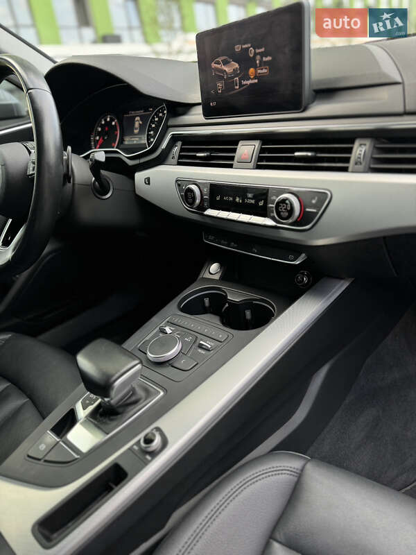 Седан Audi A4 2016 в Киеве