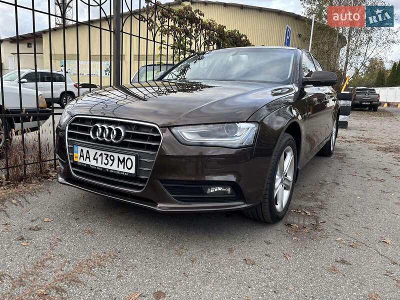 Седан Audi A4 2012 в Киеве фото 4 Седан Audi A4 2012 в Киеве