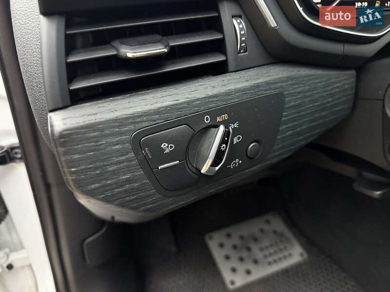 Седан Audi A4 2017 в Києві