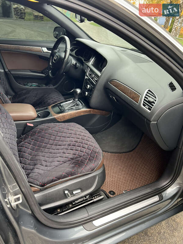 Седан Audi A4 2012 в Хмельницькому