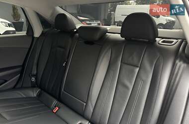 Седан Audi A4 2016 в  фото 21 Седан Audi A4 2016 в