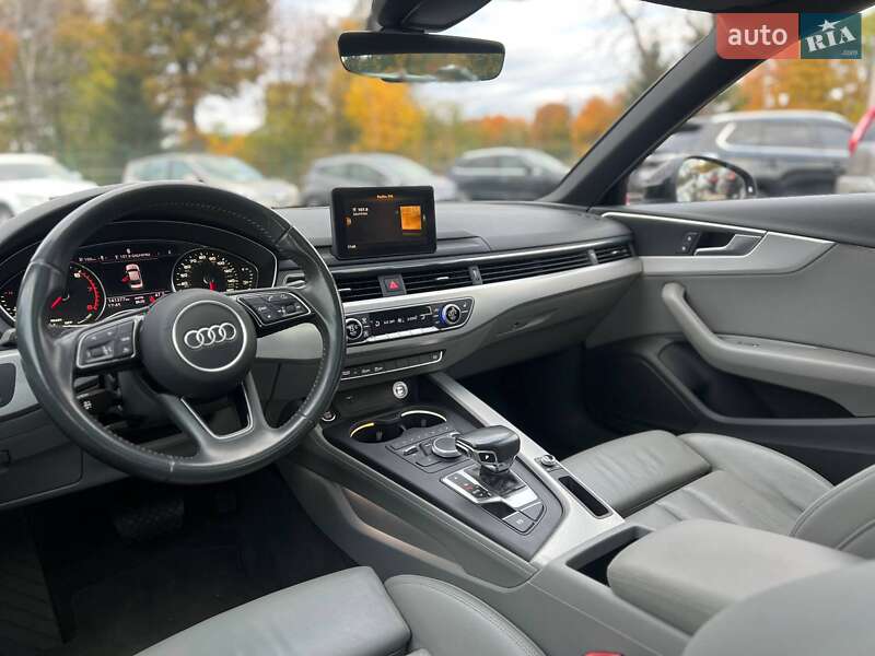 Седан Audi A4 2018 в Стрию
