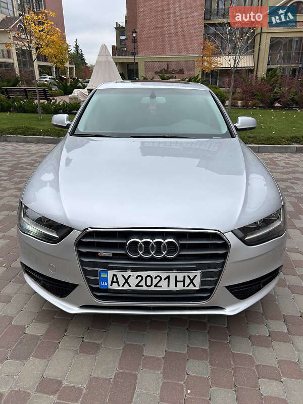 Седан Audi A4 2013 в Харькове