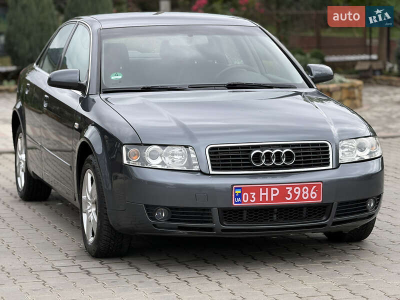Седан Audi A4 2004 в Могилев-Подольске